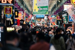 Shopping While Traveling: Cultural Differences and Similarities