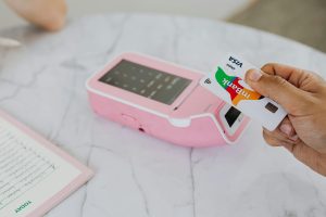 Navigating Shopping in a Cashless Society
