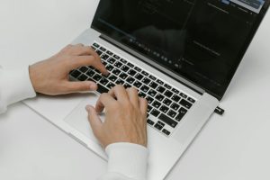Best Multi-Port USB Hubs For Any Desk