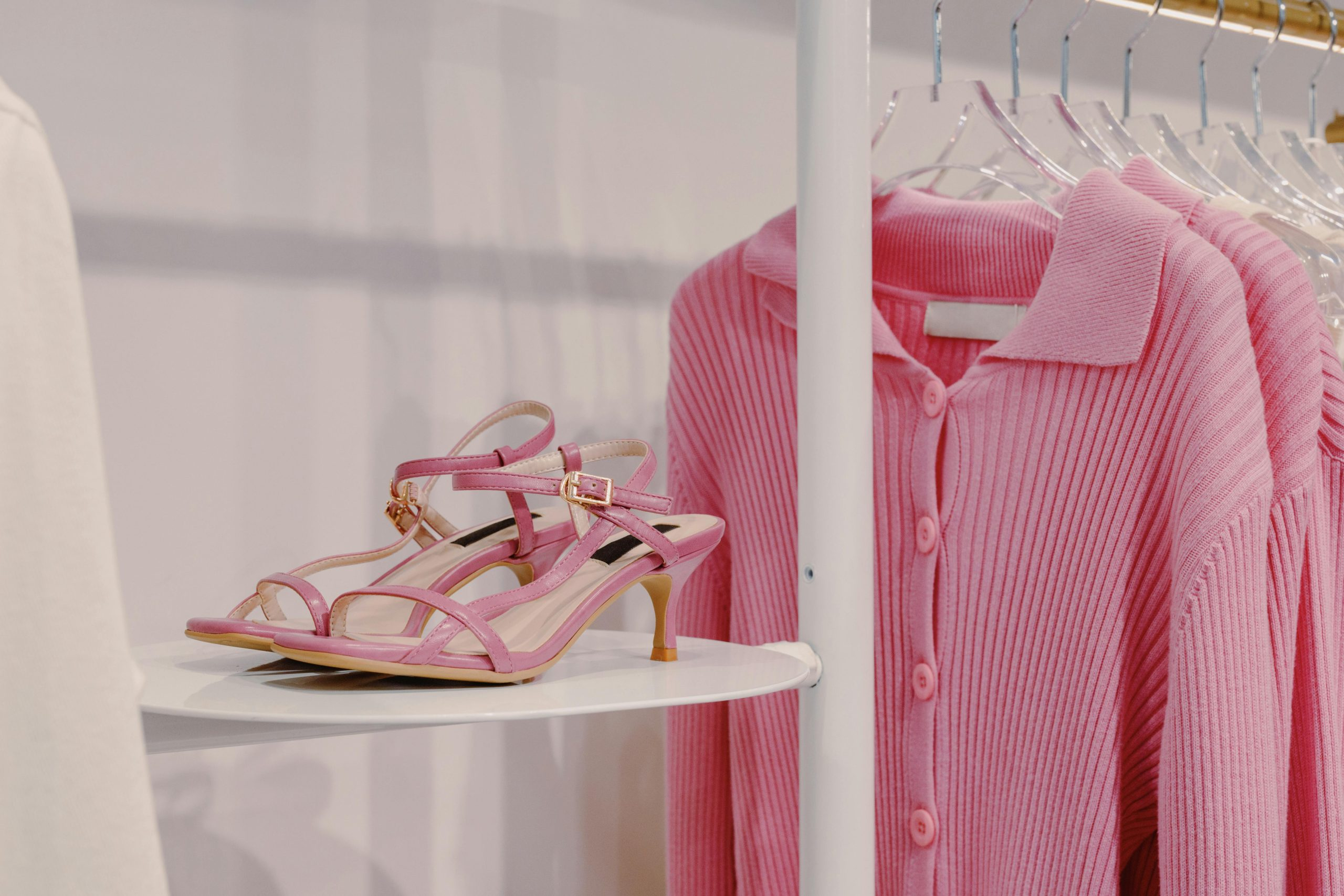 Navigating Shopping Apps for Fashion and Style Inspiration