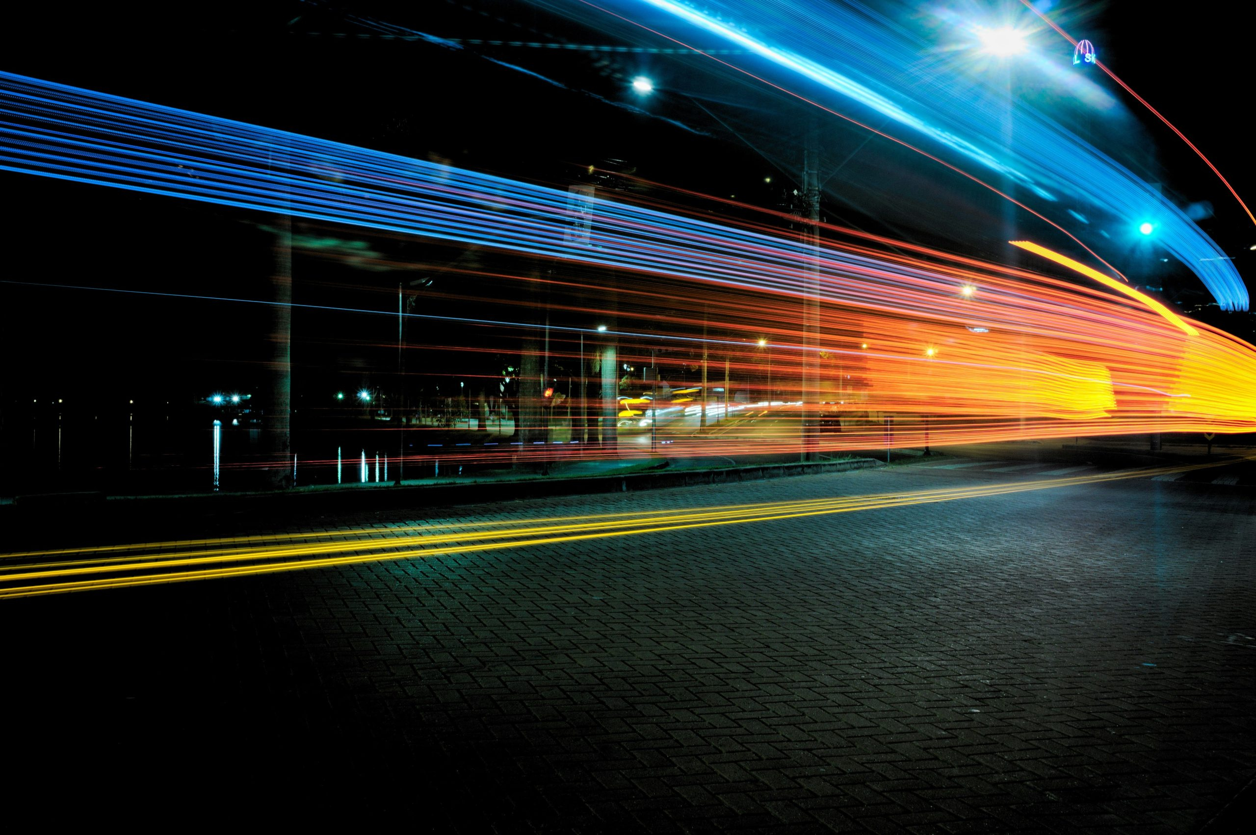 Best Vehicle Features for Long-Distance Commuters